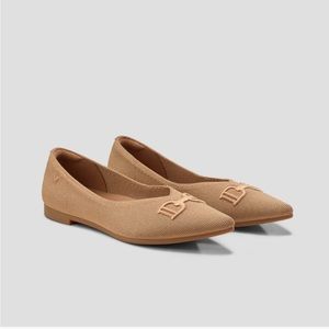 Vivaia Nutmeg 8 Pointed Flats